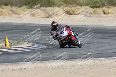 media/Nov-16-2025-Race Pace (Sun) [[8c5fa54630]]/Non Verified Riders (1st 20 Minutes)/2-Turn 10 (1010am)/